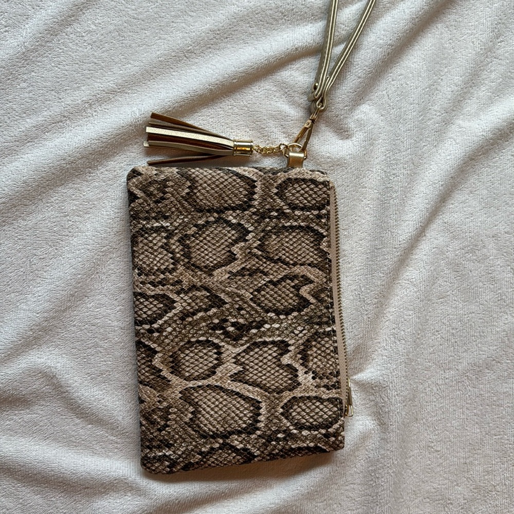 Wristlet